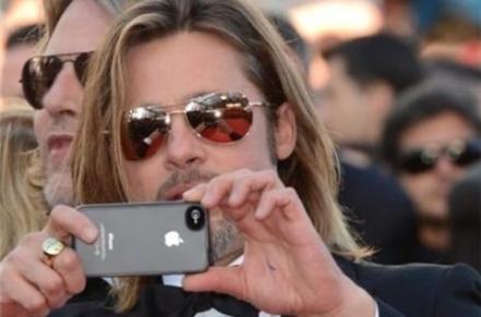 وجه اشتراک کاربران یک برند گوشی تلفن همراه چیست؟ / بردپیت ستاره آیفونی‌ها و مسی سوپراستار نوکیا 