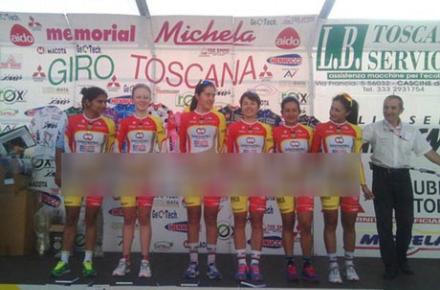 توئیت‎های جنجالی علیه طراح لباس تیم دوچرخه سواری بانوان +عکس