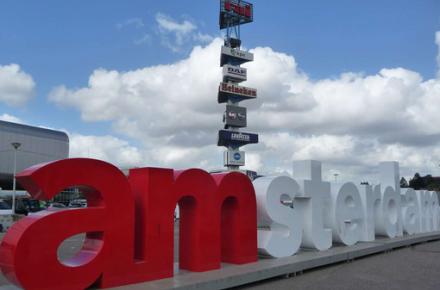 چند اتوبوس مدیران در راه نمایشگاه تکنولوژی ارتباطات هلند؟ 