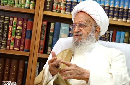 آیت الله مکارم شیرازی در دیدار با علی لاریجانی: این آب آلوده غیر بهداشتی به نام نسل سوم اینترنت همراه را تصفیه کنید/ انواع فیلم های آلوده بدون هیچ گونه فیلترشکنی در موبایل نسل سوم هست