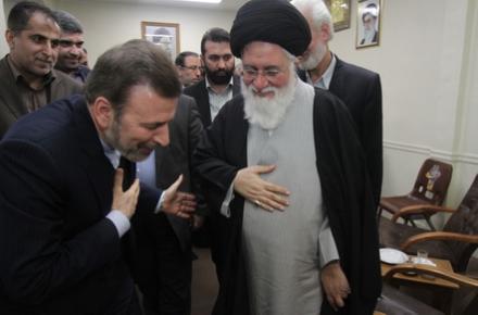 شبکه‌های اجتماعی خارجی دیگر از بین مردم جمع شود