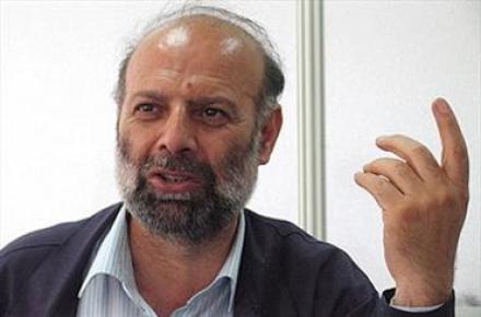 محجوب: رویکرد مجلس بازگرداندن بخش های حاکمیتی مخابرات است