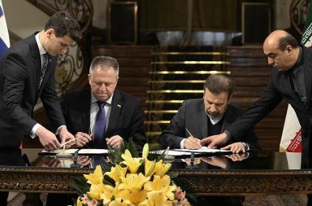 امضای سند همکاری وزارت ICT ایران با وزارت توسعه اقتصادی اسلوونی