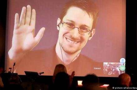 حضور ویدیویی اسنودن در کنفرانسی پیرامون تاثیرات اینترنت