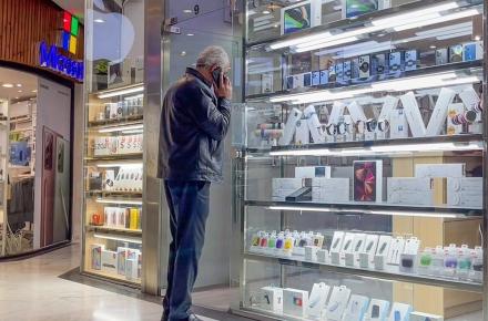 وضعیت رفع تعهد موبایل‌های نیمایی شفاف نشد