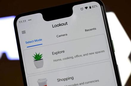 با Google Lookout نابینایان به راحتی کار‌های روزمره خود را انجام می‌دهند