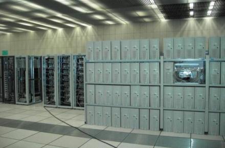 این رایانه های سرور از سال ۱۹۹۳ مشغول به کار هستند