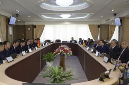 گسترش همکاری‌های ایران و چین در بخش‌های فیبرنوری، نرم افزار و زیرساخت 