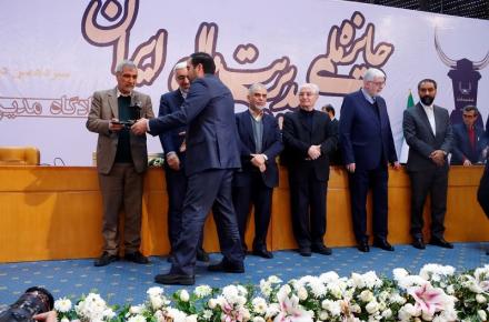 مبین‌نت تندیس بلورین مدیریت مالی ایران را کسب کرد