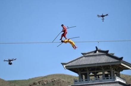 ویدئو/ رکورد خطرناک مرد چینی در گینس 