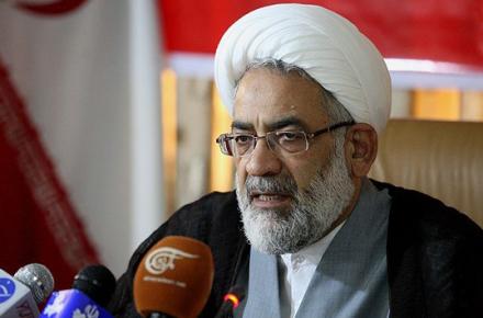 تلگرام اینستاگرام از نظر اخلاقی و امنیتی برای کشور ما بلا ایجاد کرده است/ وقتی بعضی از این شبکه ها را در کارگروه مصادیق فیلتر می‌کنیم می‌بینیم بعضی از آقایان صدایشان بلند می‌شود/ فضای مجازی نباید بی کنترل باشد 