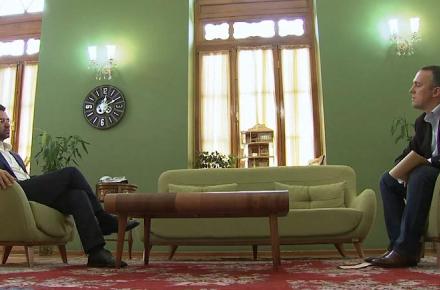 فیلم/ پاسخ آذری جهرمی به آسوشیتدپرس پیرامون پیشینه‌ی فعالیتش در نهادهای اطلاعاتی و احتمال کاندیداتوری در انتخابات 1400