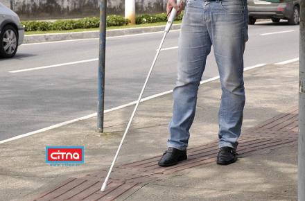 تلویزیون‌های شهری حمل و نقل و ترافیک چشم نابینایان می‌شود