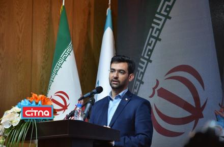 از همراه اول انتظار دارم طی یک سال ۱۰۸ هزار مدرسه را به شبکه‌ی ملی اطلاعات متصل کند