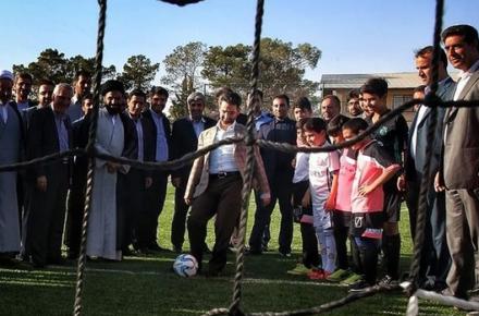 آذری جهرمی: با خلاقیت می‌توانیم "جوان پولساز" را جایگزین "بچه پولدار" کنیم