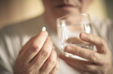 ویروس کرونا؛ مصرف ایبوپروفن باعث بدتر شدن بیماری می‌شود؟