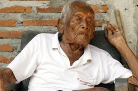 مسن‌ترین مرد دنیا در ۱۴۶ سالگی درگذشت (+عکس)