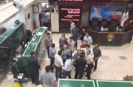 تنش در بورس تهران در پی اعتراض سهامداران شرکت کنتورسازی