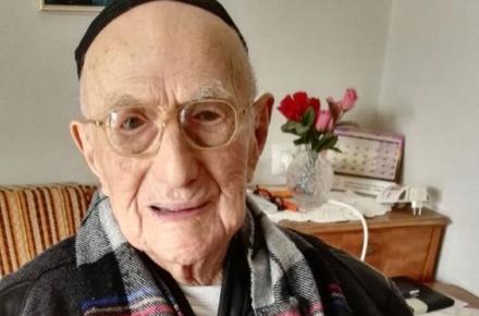 پیرترین مرد جهان در ۱۱۳ سالگی درگذشت