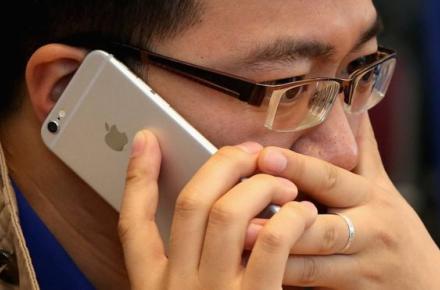 دستکاری عمدی اپل در عملکرد گوشی‌های قدیمی آی‌فون