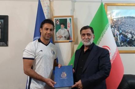 فرهاد مجیدی؛ سکوتم از رضایت نیست؟