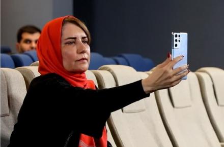 فریبا کوثری، در نقش خودش در فیلم «کن-پامنار» بازی کرد