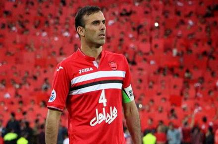 جلال حسینی: برای پرسپولیس تلاش می‌کنم اما عده‌ای اذیت می‌کنند