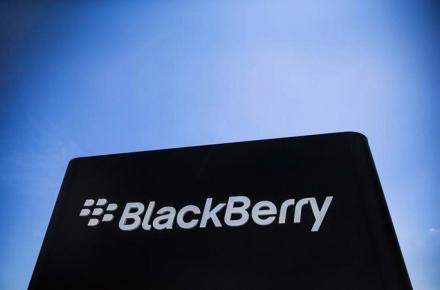 امنیت BlackBerry به CAT و Land Rover داده می‌شود