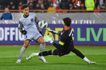 ترابی انگار اسلوموشن بازی می‌کند!