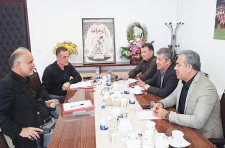 پرسپولیس قواعد فوتبال دنیا را برهم زده/ در انتظار معرفی فرد جدید