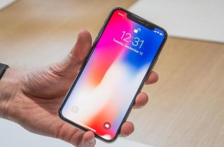 پیش‌فروش آیفون 10 در ایران با قیمت‌های نجومی!