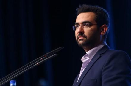 جوانی با برداشتهای متضاد
