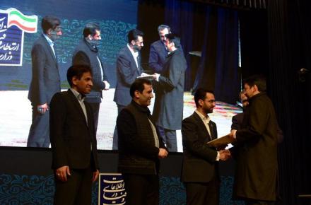 تقدیر از رئیس پژوهشکده امنیت فاوای پژوهشگاه ICT به عنوان محقق برتر در حوزه پدافند سایبری