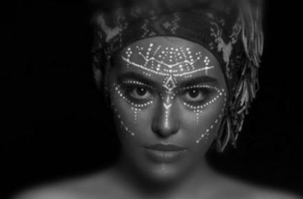 ریحانه پارسا اولین عکس نیمه برهنه خود را منتشر کرد! (+عکس)