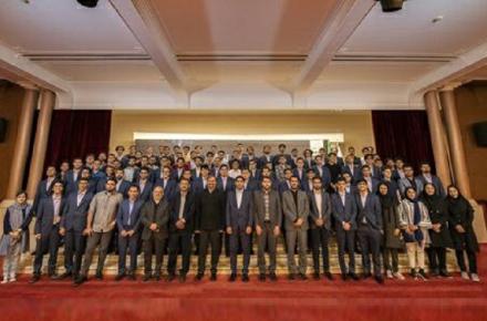 تقدیر همراه اول از نفرات برتر کنکور و مدال‌آوران المپیادهای علمی