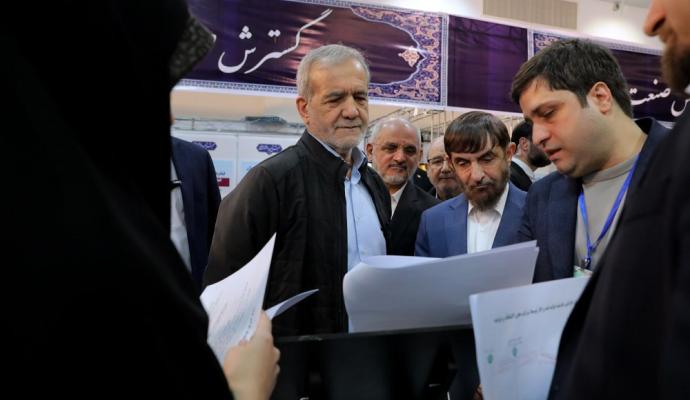 رئیس جمهور نمایشگاه