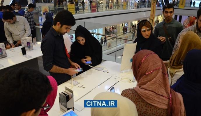 گزارش تصویری/ افتتاح برند شاپ سامسونگ در مجتمع تجاری کوروش