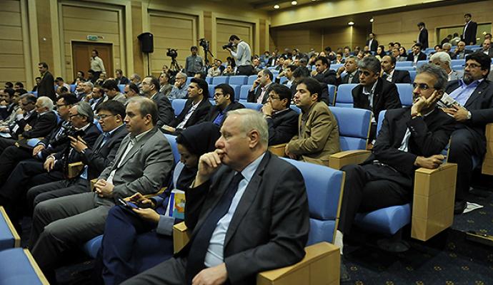 گزارش تصویری/ نخستین نمایشگاه تامین اجتماعی، سرمایه گذاری و توسعه پایدار