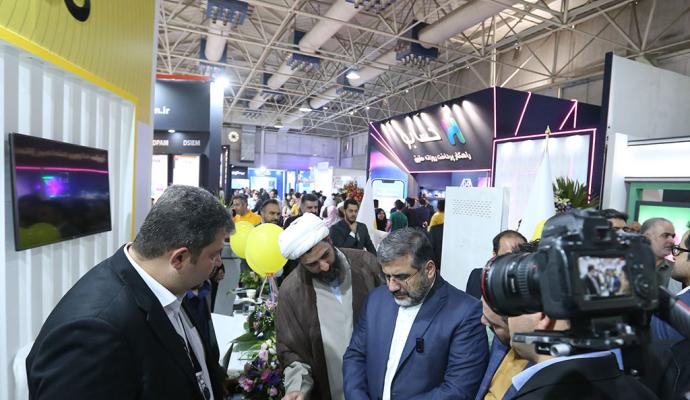 گزارش تصویری از حضور ایرانسل در سومین روز نمایشگاه الکامپ 2023