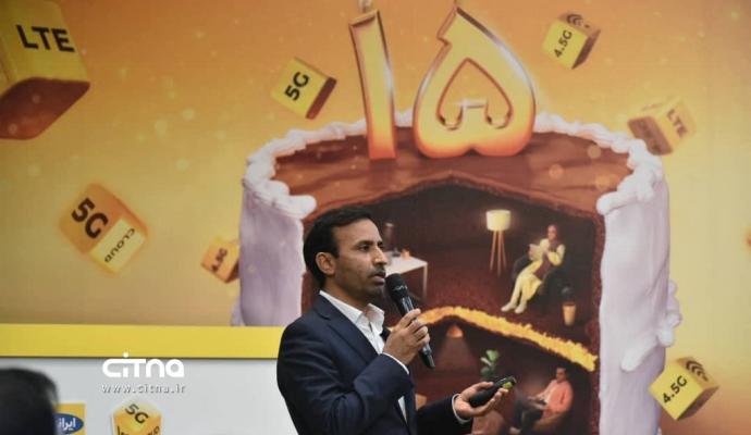 عباسی‌آرند: مشترکان ایرانسل به رکورد مصرف ۱۶/۸ پتابایت دیتا در روز رسیده‌اند (+گزارش تصویری) 