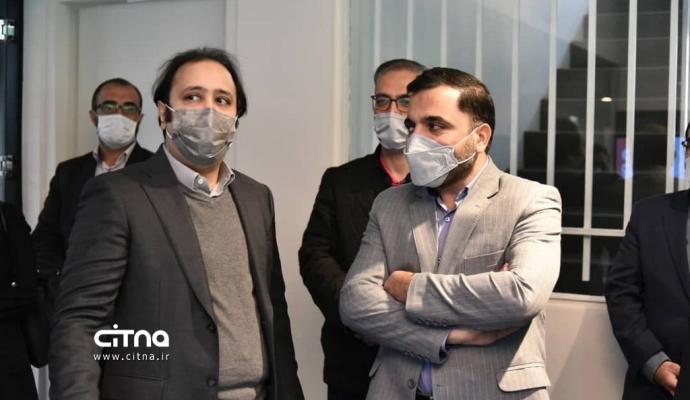 گزارش تصویری سیتنا از بازدید وزیر ارتباطات از پلتفرم کتابخوانی طاقچه