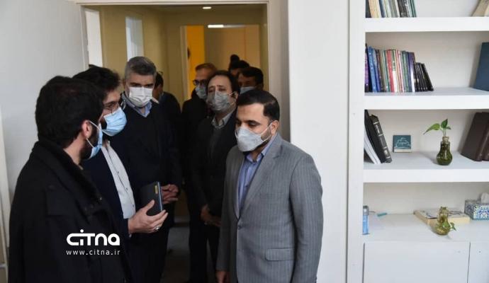 گزارش تصویری سیتنا از بازدید وزیر ارتباطات از پلتفرم کتابخوانی طاقچه