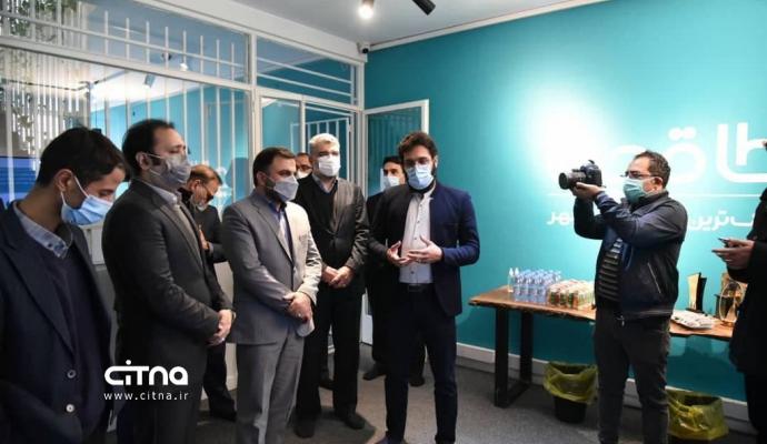 گزارش تصویری سیتنا از بازدید وزیر ارتباطات از پلتفرم کتابخوانی طاقچه