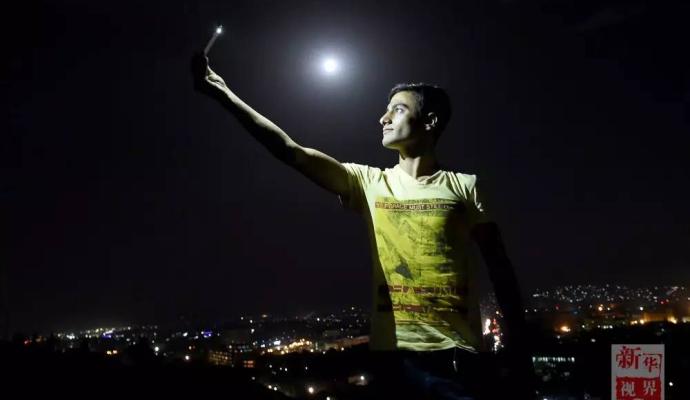 تصاویر/ سلفی های جالب سال 2015 