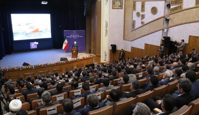 گزارش تصویری/ دیدار رئیس جمهور با مدیران ارشد وزارت ICT