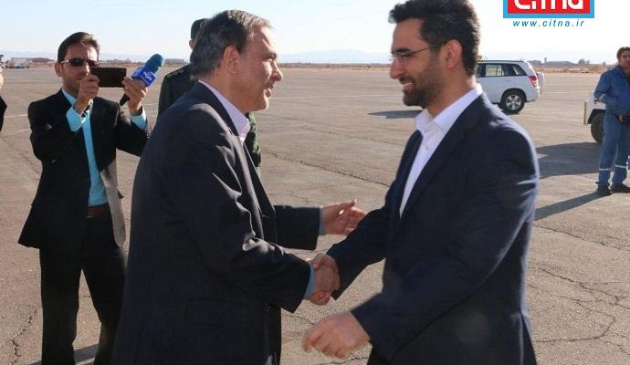 بازدید وزیر ارتباطات از مناطق زلزله زده‌ی استان کرمان (+تصاویر)