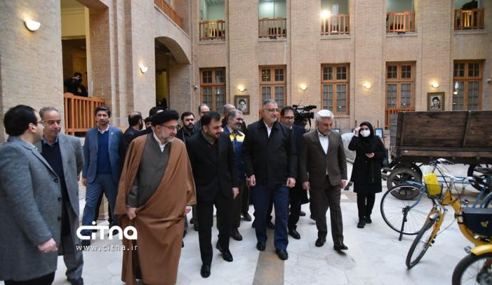 گزارش تصویری سیتنا از مراسم رونمایی از موتورسیکلت‌های برقی موزعین شبکه پستی کشور