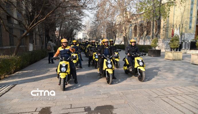 گزارش تصویری سیتنا از مراسم رونمایی از موتورسیکلت‌های برقی موزعین شبکه پستی کشور