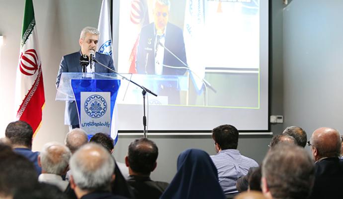 گزارش تصویری/ افتتاح باشگاه کسب‌وکار دانش‌بنیان با حضور دکتر ستاری