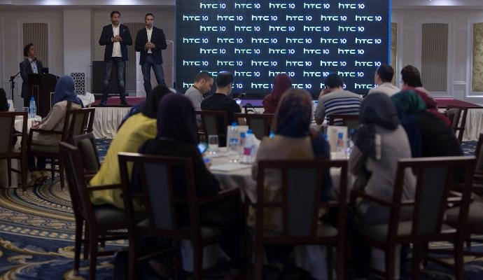 رونمایی از جدیدترین گوشی اچ‌تی‌سی (HTC10) در ایران (+تصاویر)